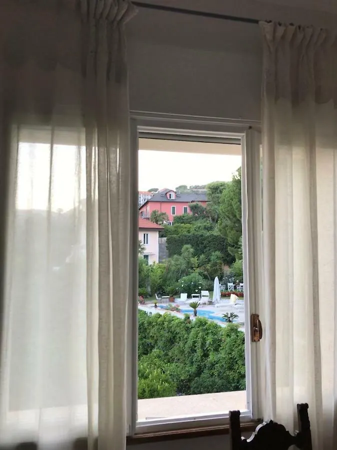 Zahir B&B Alassio Bed & Breakfast